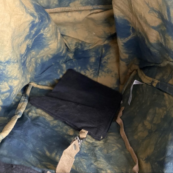 Free People • Fremont Tote - Picture 5 of 8